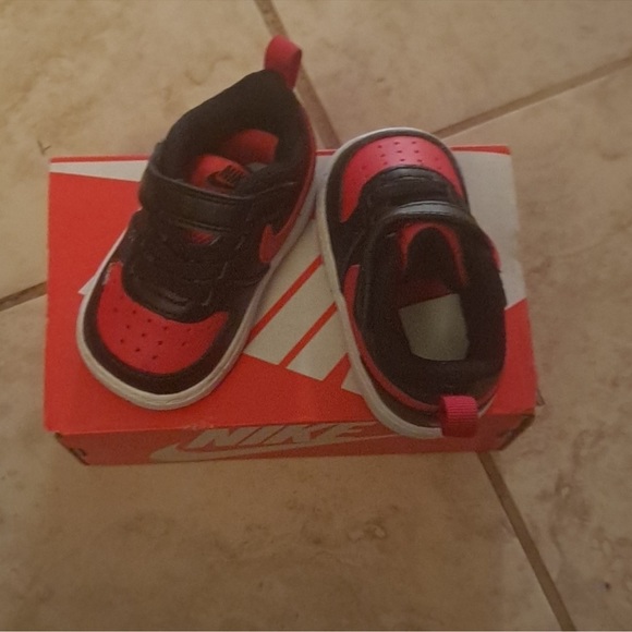 Nike toddler shoes size 3c - Picture 2 of 2